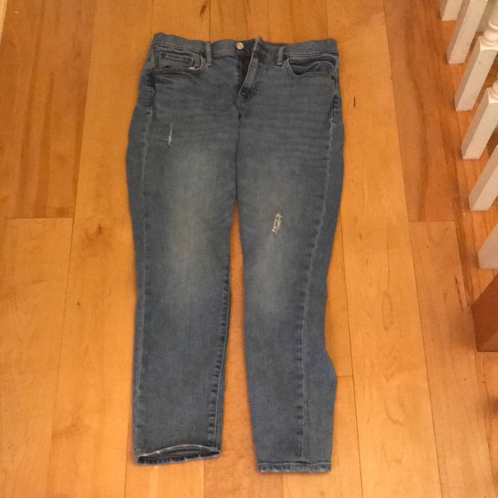 Low rise blue gap girlfriend jeans